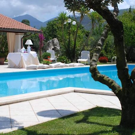 Villetta Blue Garden Sonnino Exterior photo