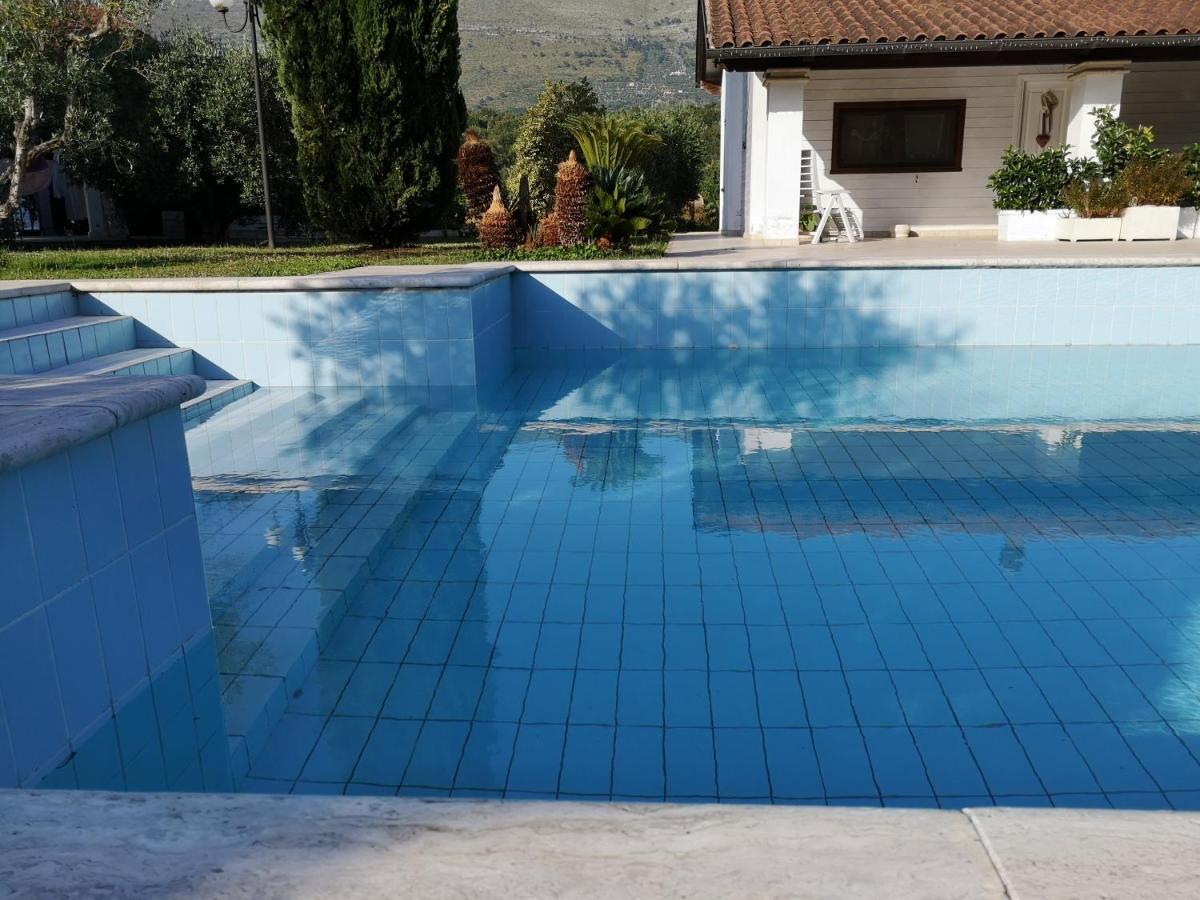 Villetta Blue Garden Sonnino Exterior photo